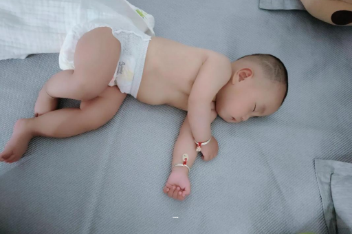 阿里怀孕初期腰特别酸